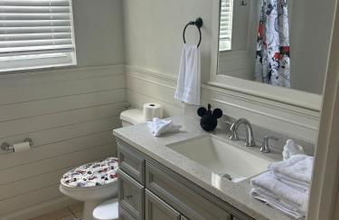 Beautiful Apartment Near Disney - Photo 33