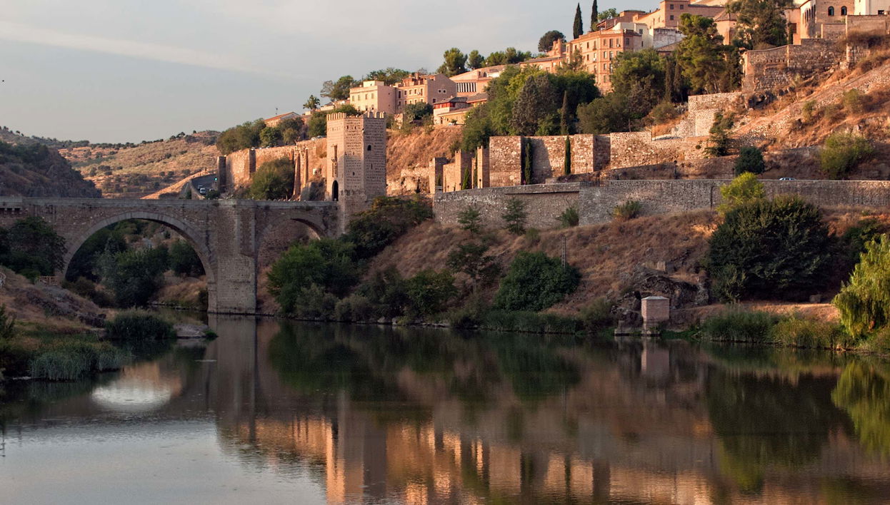 Toledo Day Trip + Wine Tasting