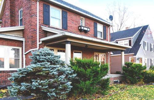 Exclusive Ottawa Hills Private Home, Garage, WD, Gourmet Equipped kitchen, Netflix - Foto 3