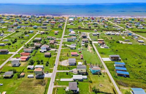 Cozy and charming getaway with deck, close to beach - Foto 40