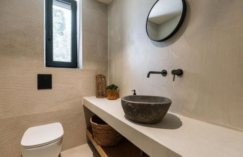 Nousa Villas, Private Luxury Retreat with Ionian Sea Views - By Villa Mana Gers - Foto 96