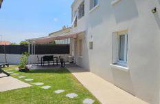 Belle Maison avec jardin RDC T3 de 70m2 Vacances ou cure thermale Rochefort - Foto 3