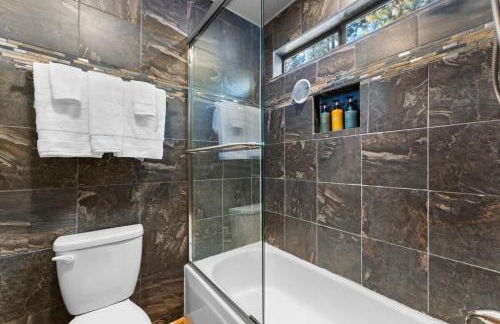 Bristol's Edge - Photo 16