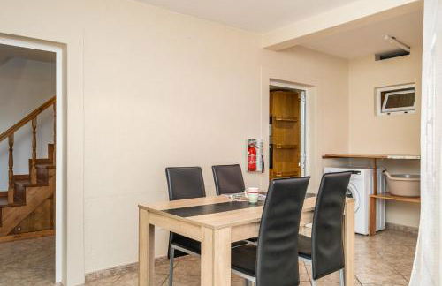 Sunset House - Photo 17