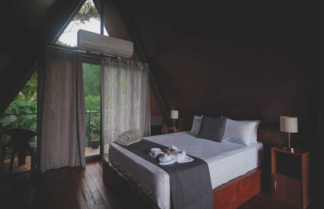 Yarumo Lodge Río Celeste Black Chalets - Photo 3