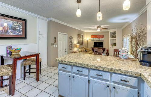 Sunroom and Yard Charming Hot Springs Home! - Foto 9