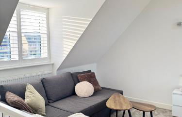 Parkside Luxury 3 bedroom home, 5 min to Ebbsfleet Station and has free Parking - Foto 34