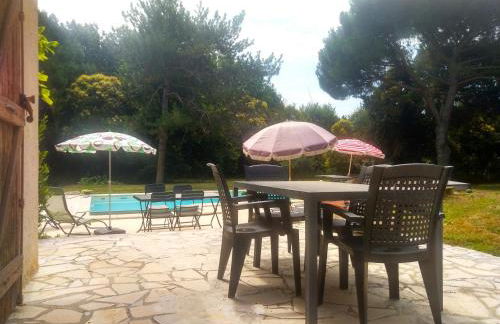 L'échappée du Canal - Piscine - Cheminée - Clim - Parking privé gratuit - 8 personnes - 3 chambres - Parc - Foto 8