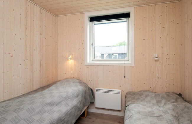 5 Person Holiday Home in Haarby - Photo 4