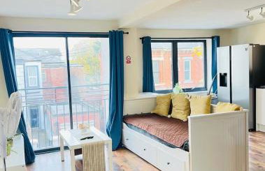 Free Parking - Modern 2BR Apt near NTU & City Centre - Foto 1