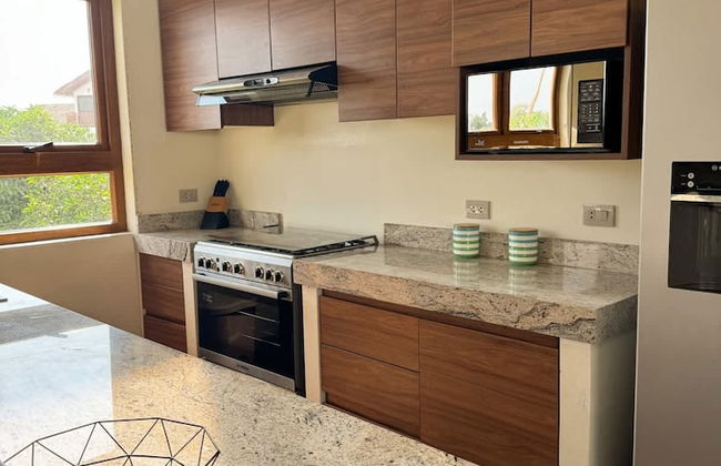 Hop Oasis Hermosa Casa de Playa - Photo 6