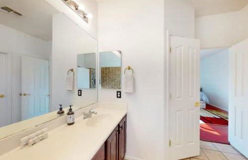 NEW! Stunning Peaceful Peoria Home - Very Close to Sports Complex - Foto 16