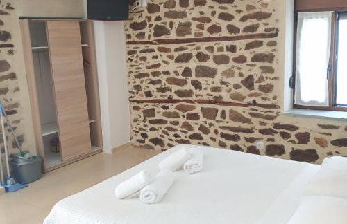 Marianthi's Stone House - Photo 10