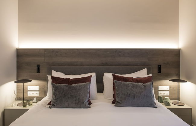 Casagrand Luxury Suites Barcelona - Photo 22