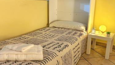 La Casa di Malú -5min centro-porto-acquario-stadio-free wifi - Foto 5