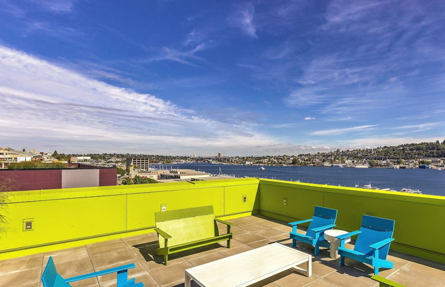 Domicile Suites at Marina SLU - Photo 31