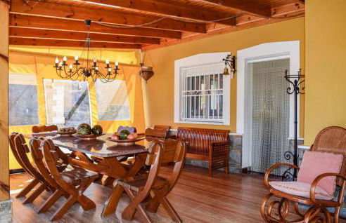 Cozy Home In Orihuela - Photo 13