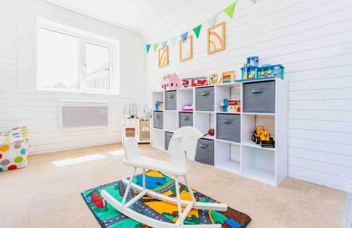 Luxury Ocean Playroom SEA SALT CHALET - Photo 22
