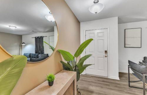 4BR Townhouse King Bed 2-Story Near NC State - Foto 27