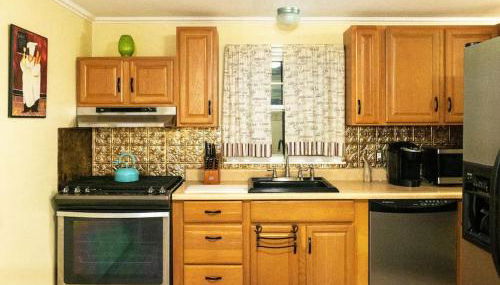 Spacious 4BR Home near Water Park, Pond & Beaches - Foto 5