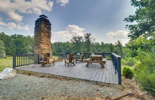 Rustic Baileys Retreat Cabin Near Wineries! - Foto 27