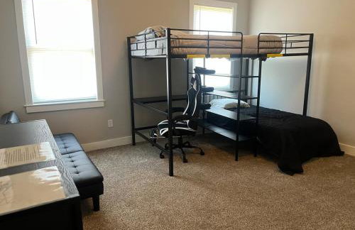 Enjoy Peace of Mind with a Modern Touch of Class - Foto 4