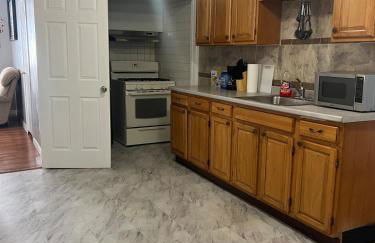 Amazing House near EWR and NYC - Foto 13