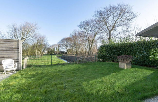 Cozy Holiday Home With Terrace - Photo 16