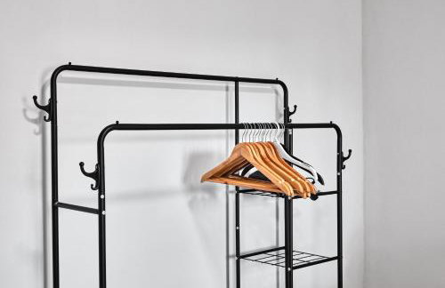 Exclusive Offers l Last-Minute Stay l Sleeps Up to 6 l Conveniently located near town Centre l restaurants l and local attractions l It offers easy access to the stunning Causeway Coast l Coleraine Hideout l WeStayBelfast - Foto 23