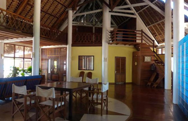 Have a Relaxing Vacation Right on the Beach Enjoying the Locations Amenities - Foto 8