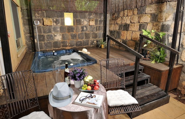 Love & Lemons - Photo 16