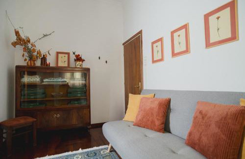 The House Around The Corner - Photo 13