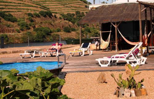 Douro Yacht Charter & Bungalows - Foto 2