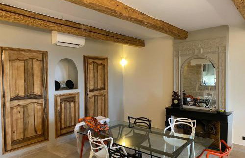 Maison uzès piscine plein sud avec superbe vue - Foto 21
