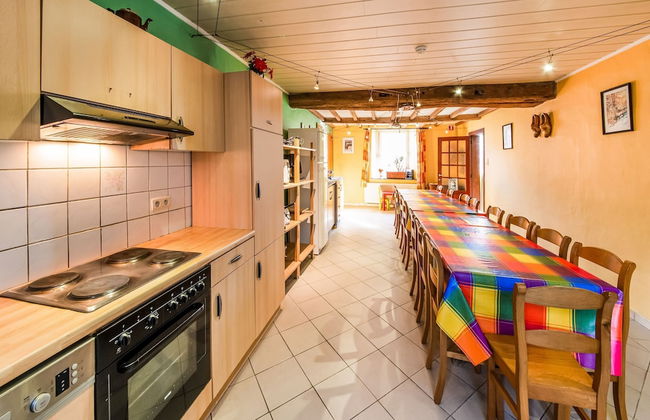 Forestside Escape for 15 Guests - Photo 17