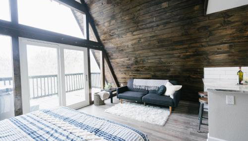 Dean's Den: Private Deck w/ Jacuzzi and a View - Foto 3