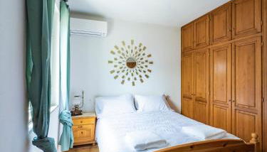 Casa Olivia - Casa indipendente nel centro di Cannigione a 3 minuti a piedi dal lungomare, 5 minuti a piedi dalla spiaggia più vicina e vicinissima alle spiagge più belle della Costa Smeralda - Foto 3, towels, wardrobe