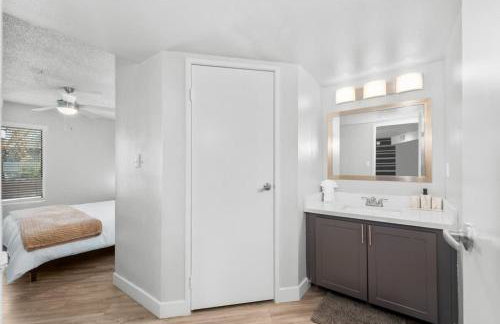 Chill 2BR Near ASU, Pool, Grill, Parking,Pet Frndly - Foto 10