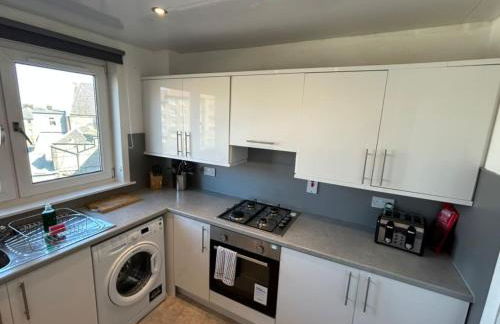 3-Bed Apartment Central Greenock - Photo 13