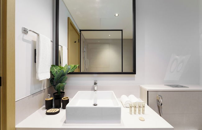 Maison Privee - Tranquil Living with Golf Course Vws in Dubai Hills - Photo 43