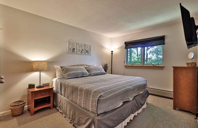 The Woods by Killington Vacation Rentals - 2 Bedrooms - Photo 17