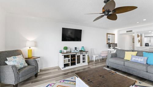 Beachfront 3-Bed I Location! Stunning Sunsets - Foto 3