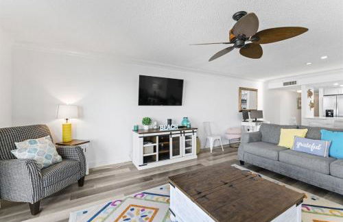 Beachfront 3-Bed I Location! Stunning Sunsets - Foto 3