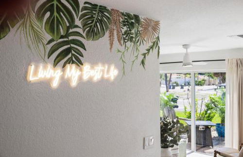 Heat of Siesta Village Walk to Beach w heated Pool - Foto 10