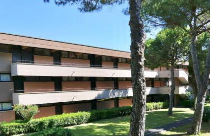 IssTravel, Holiday Homes in Marina di Bibbona from 400 to 900 meters from the sea, apartments 6 beds with private outdoor area - Foto 8