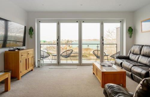 Large Modern Scenic 4 Bedroom Townhouse - Foto 33