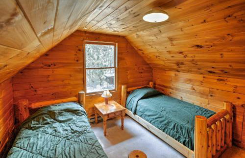 Private South Boardman Cabin on 10 Forest Acres! - Foto 16