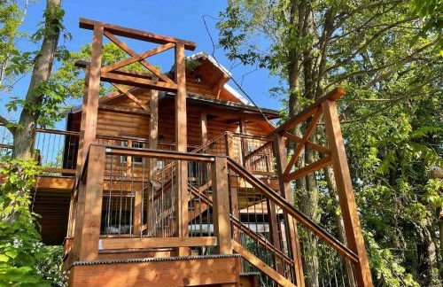 Cricket Hill Treehouse by Amish Country Lodging - Foto 14