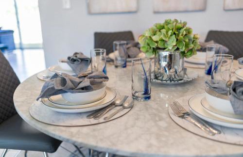 Modern 4BR Getaway Pet Friendly Outdoor Lounge - Foto 23