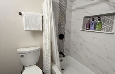 Tree House on Lake Travis #15 - Foto 11